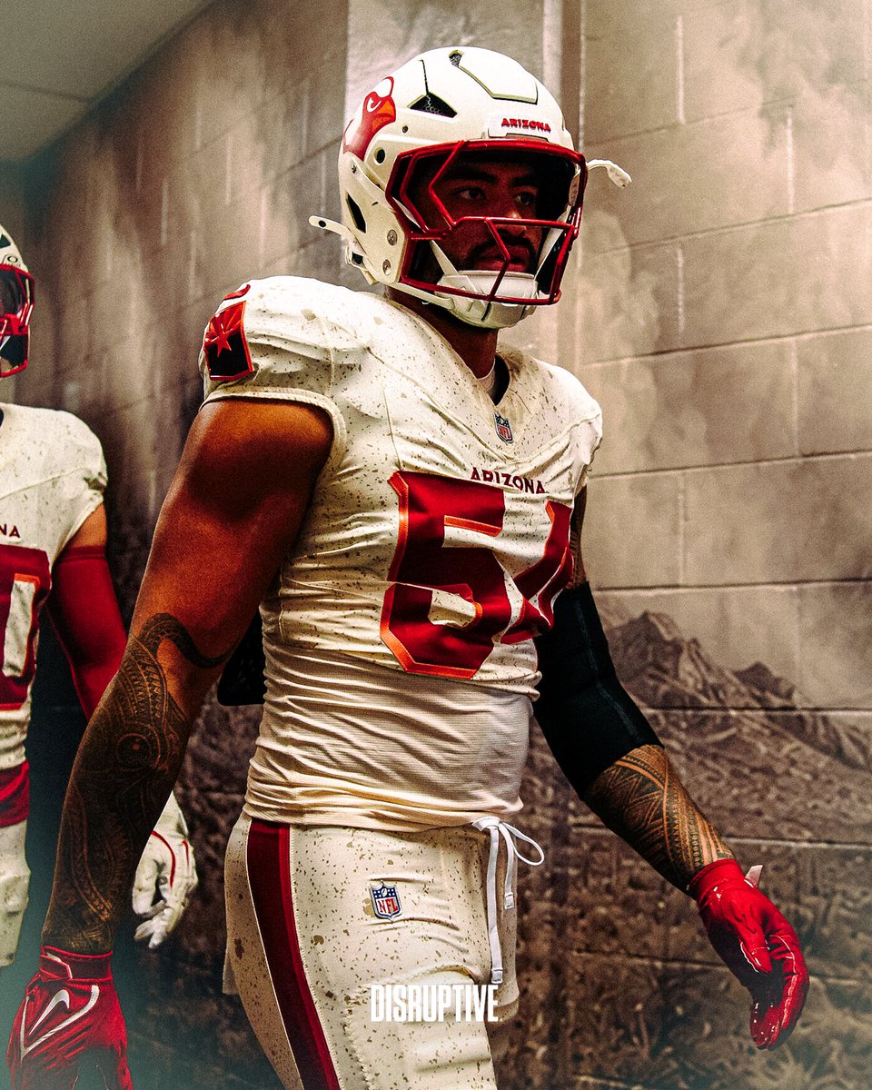 disruptivesport's tweet photo. .@KendrickBourne_ and @ekuleota rocking the @nike x @azcardinals Rivalry threads 💥
#disruptive https://t.co/tyGCg9iauO