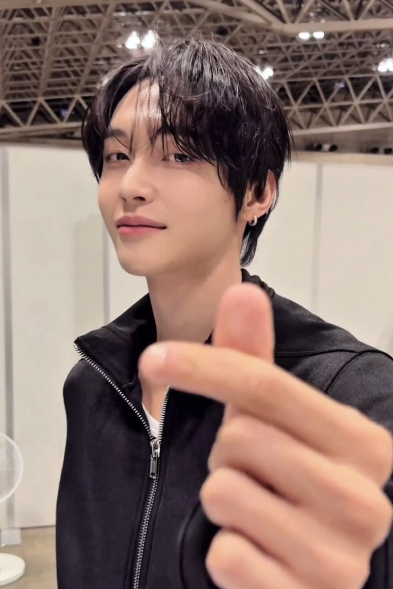 1bin_b1ack's tweet photo. 원빈 짱
원빈 최고
원빈 멋짐
원빈 대박
원빈 사랑해 https://t.co/MQU6HQdqew