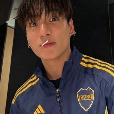 rpwp_lost's tweet photo. harry potter y el misterio de por qué las bosteras aceptamos a taehyung de river pero las gallinas no aceptan a jungkook de boca https://t.co/6Uki7Ta4ZK