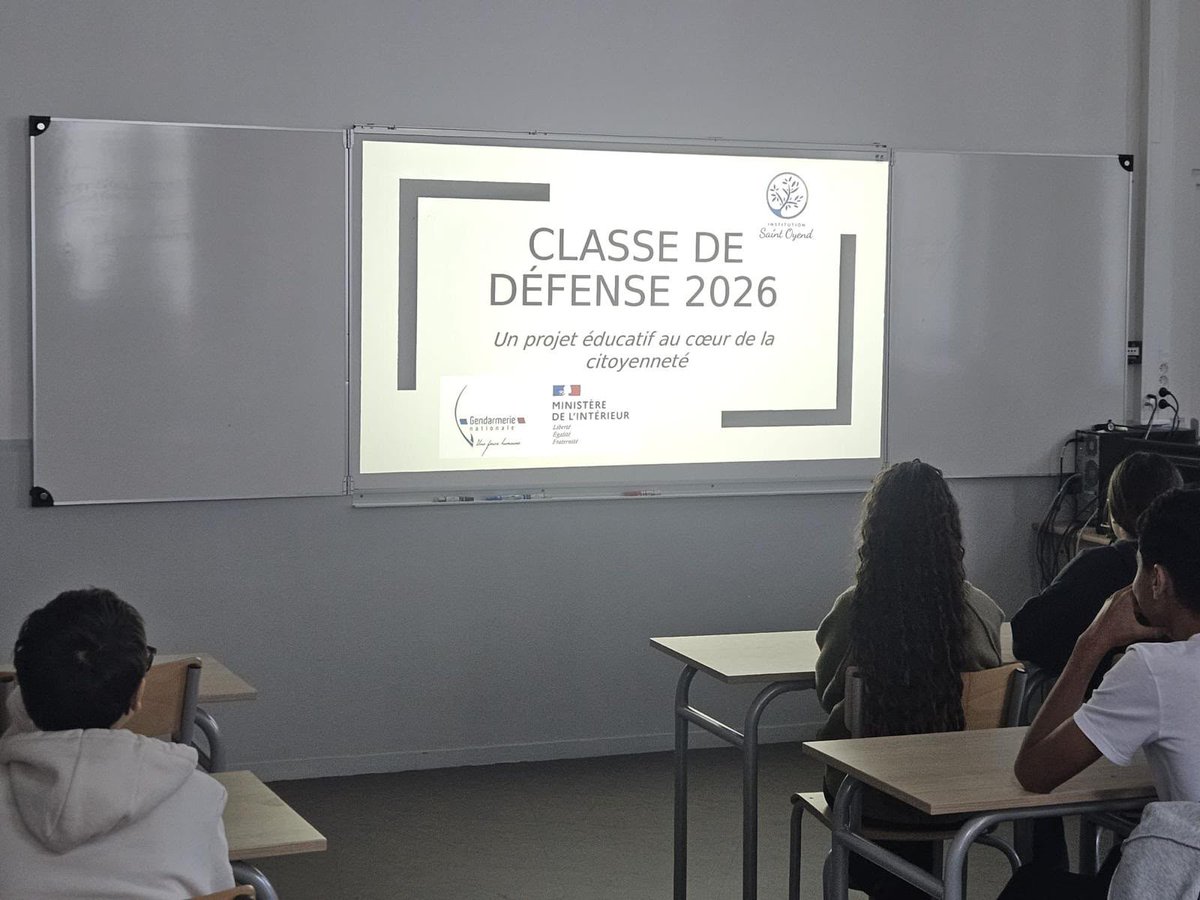 Image de Préfet du Jura - 🇫🇷 Un temps d’échange avec les élèves de la classe défense
Jeudi 24 septembre, François Huet, s