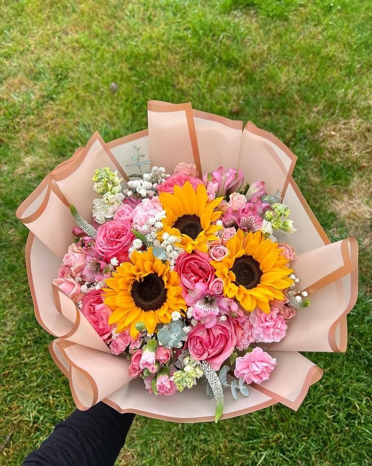 Bloomora80's tweet photo. Beautiful flowers 🌸💐🌷🌺 https://t.co/5btI4Ivxm9