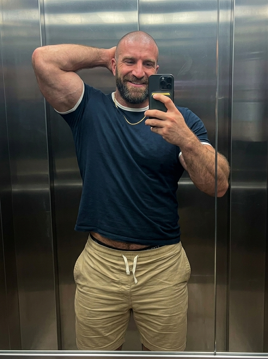 DiGiordania's tweet photo. Billy Jhon
#hotdaddy #daddyhunk #hairydaddy #beardeddaddy #hairybearded #hairychest #hotpecs #lusciousnipples #nicebulge #mercilesslylickable #mercilesslyfuckable #somuchgoodstuff https://t.co/bYOGQRkUFH
