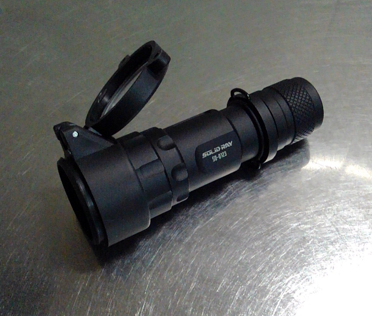 snttm1's tweet photo. #フラッシュライト🔦✨
#GENTOS #ジェントス
#SOLIDRAY SOLID RAY
#SO0123 SO-0123
CREE XP-G CW
深いOPリフ
光束 200lm
シングルアウトプット
フォワードクリックスイッチ
ロックアウト可能
1×CR123
個体差で半艶消しと艶消し…僅かな差か?
コレクター目線ではまるで別物であるwww https://t.co/TngNxyWUgT