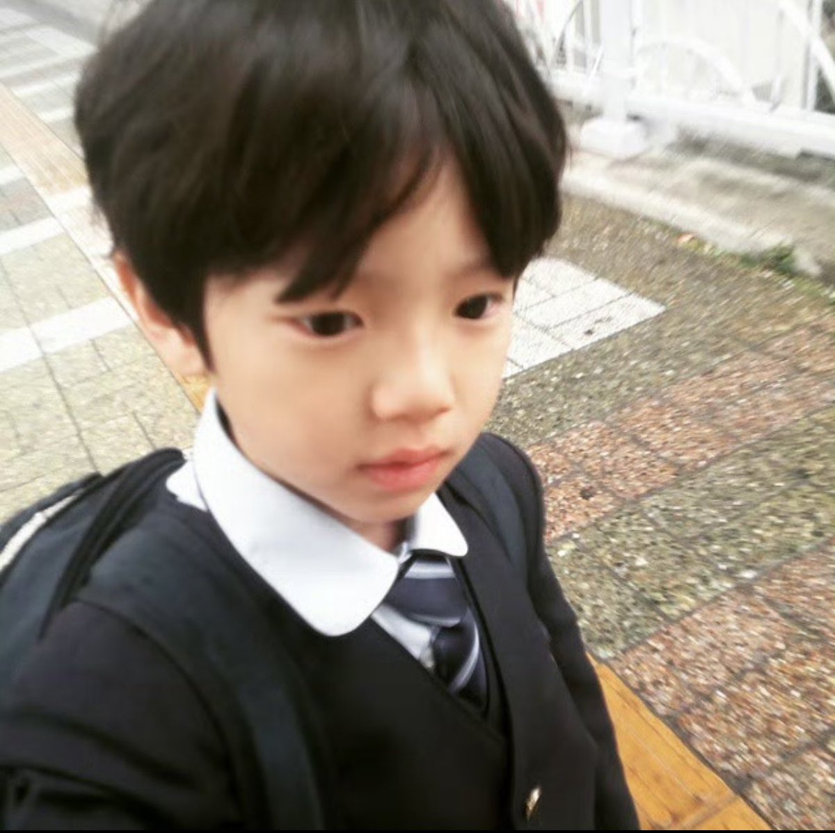 midu0818's tweet photo. 나는 초등학교를 안가겠다
쭈머니: 맘대로해라 https://t.co/ZIjHMLWJfo