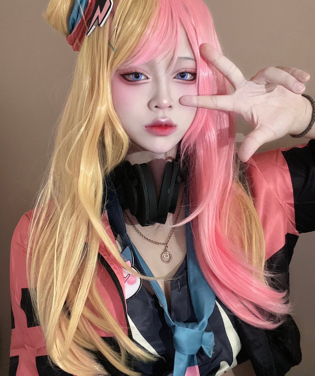 6ukdb's tweet photo. ⚡️💖 https://t.co/vGILn9y0e6