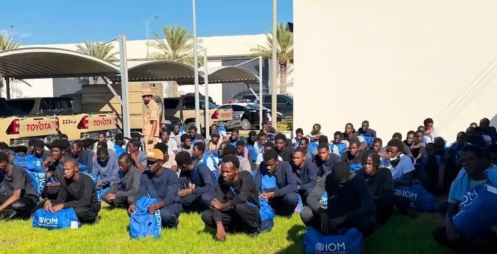 rgowans's tweet photo. #Libya 24.09.26 - DCIM repatriated from East Tripoli Immigration Detention Center in Tajoura 93 #migrants of Malian nationality via Mitiga International Airport in Tripoli. #migrantcrisis #DontTakeToTheSea #seenotrettung #Frontex https://t.co/1mehSbUIdH
