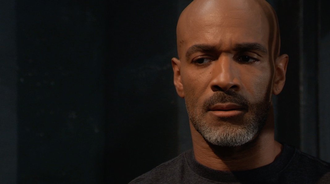GeneralHospital's tweet photo. Curtis has a decision to make, West Coast. Is he willing to go out on a limb and protect Sidwell inside Pentonville?
An intense, new #GH starts RIGHT NOW on ABC! @donnellturner1 https://t.co/l3DVQlZ7F2