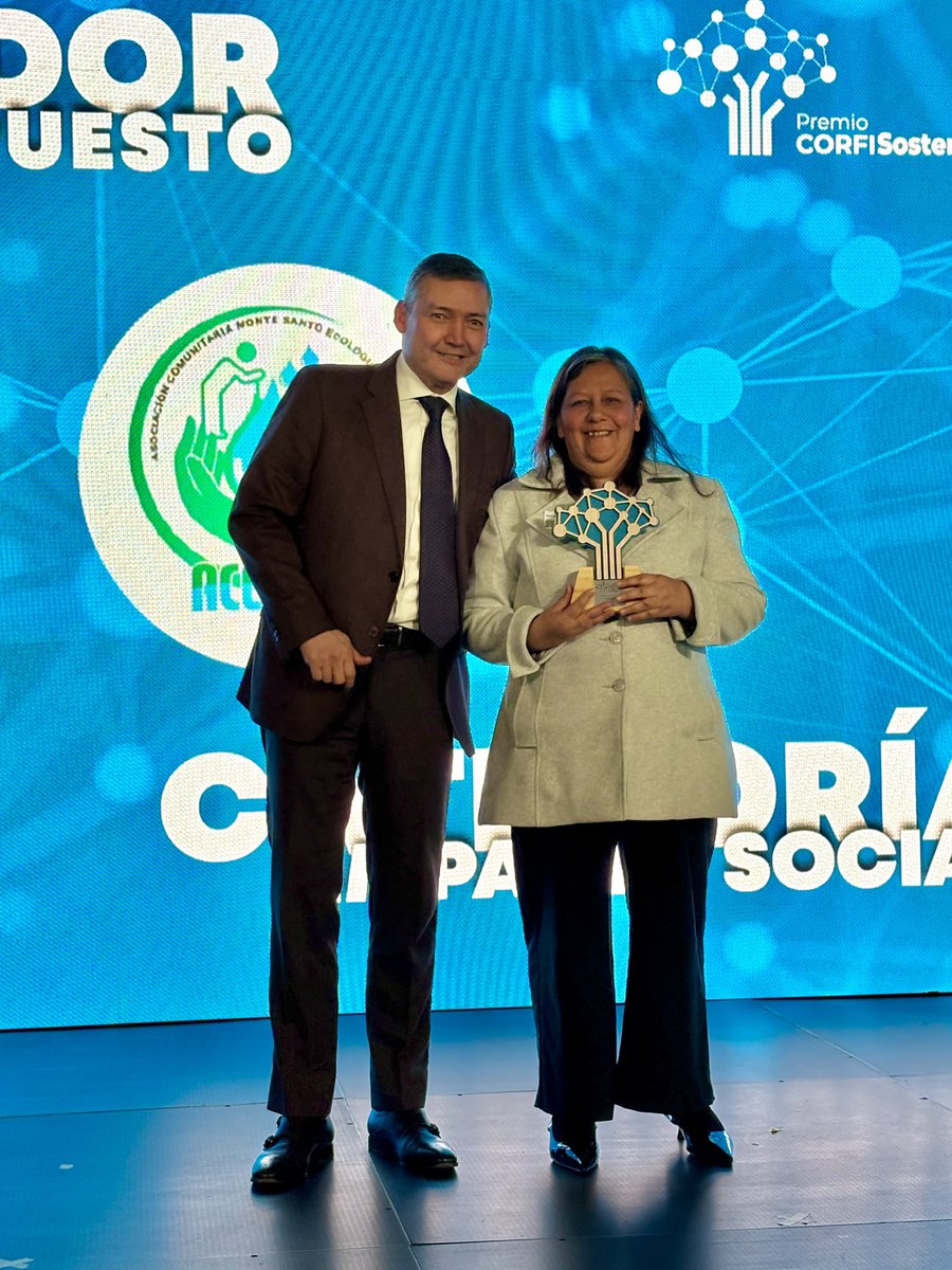 CECODES's tweet photo. Nuestro director ejecutivo, @sergiorengifo, participó como jurado de los Premios CORFISostenible y entregó el reconocimiento en la categoría de Impacto Social a Acegua.
Este reconocimiento destaca el papel de las organizaciones que impulsan iniciativas con impacto positivo en la sociedad y contribuyen al desarrollo sostenible.