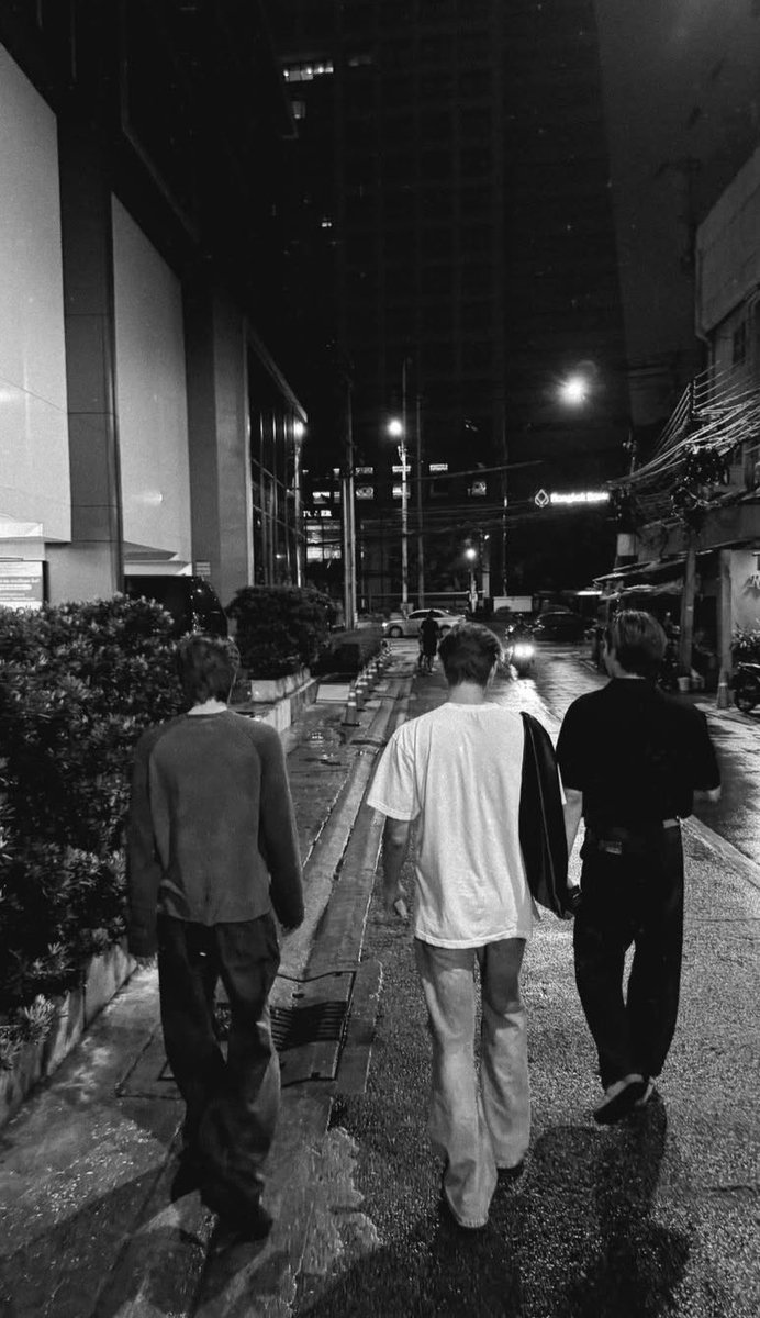 isknnu's tweet photo. เท่เลยอะ แก๊งอันตรายยย https://t.co/Z8EKnloqM9