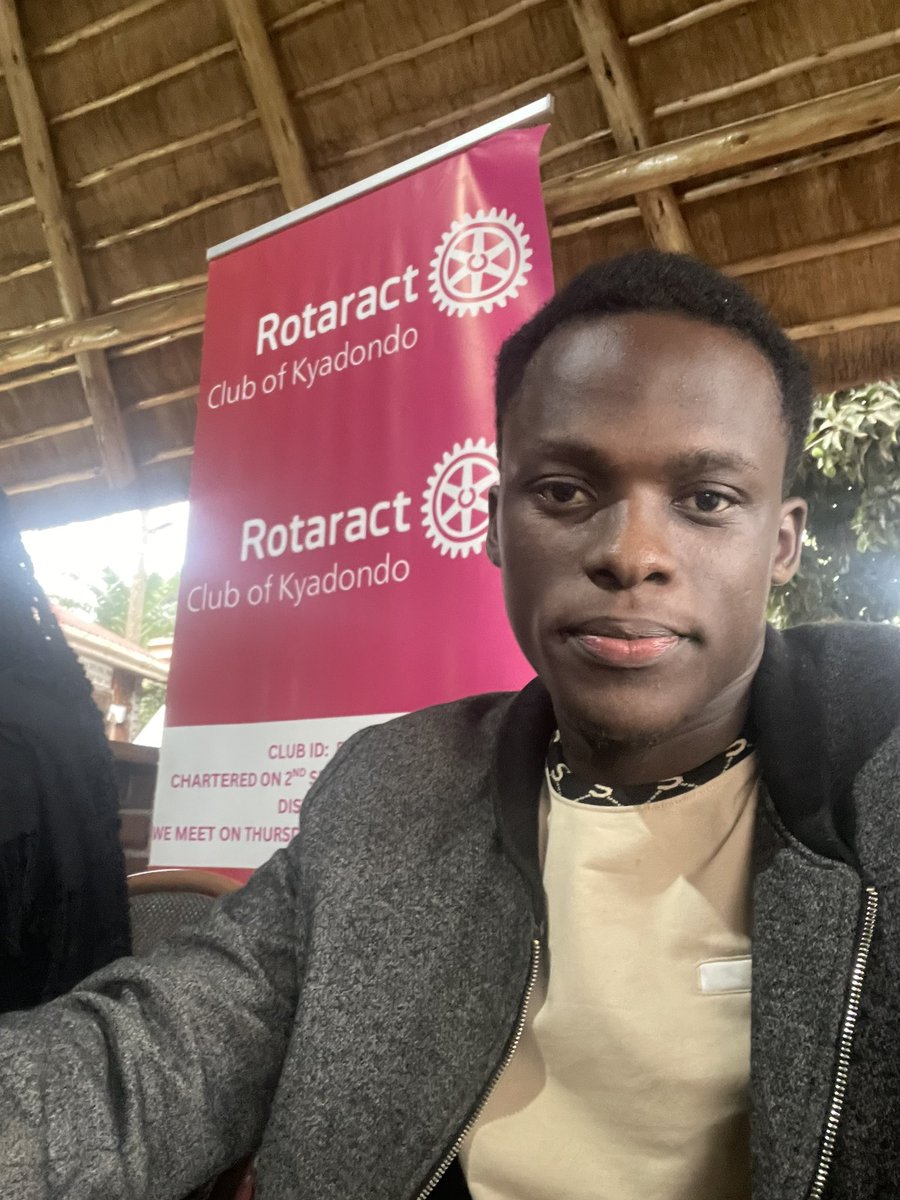ForwardGenAfro's tweet photo. We’re on for fellowship with the @RacKyadondo discussing the use of modern nicotine products among young people. Clearing the air about the misconceptions among  the youth. The Rotarctors have agreed to become Tobacco Control champions!😁
#FGA
#Novapes
@wkmaina2006 https://t.co/aqa8vCEEsr