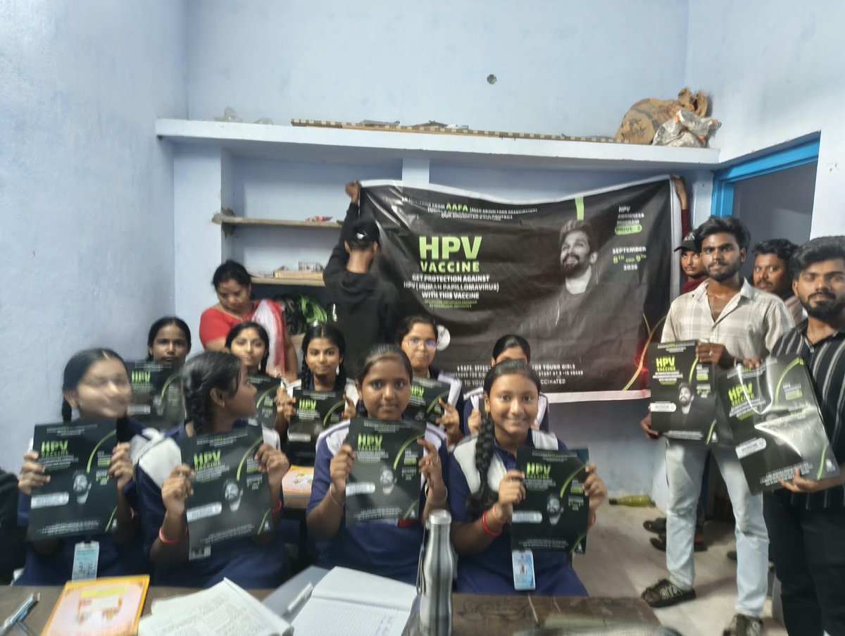aafa_odisha's tweet photo. ALLUARJUN FANS ASSOCIATION BERHAMPUR ODISHA🖤

EVENT-4

 HPV AWARNESS PROGRAM COMPLETE SUCESSFULL✅

@alluarjun
@imsarathchandra
@ArjunKumar_AAA
@AAFAOnline

 #AAFASupportsHPVDrive
#HPVVaccine
#CervicalCancerAwareness
#SwasthNariViksitBharat https://t.co/9gG8QDcMHV