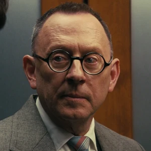 Mu_Scientist's tweet photo. SON DAKİKA ‼️🔥🚨

Fallout dizisinde Enclave bilim insanı olarak oynayan ünlü oyuncu Michael Emerson Paradox Interactive'ı boykot çağrısında bulundu. https://t.co/EvPsxUq8DR