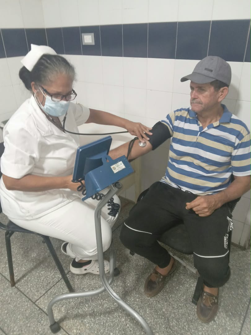 cubacooperaven's tweet photo. 🩺 ¡Labor diaria que inspira en Sucre! Desde el CDI Tunapuy (Lic. Vicente Torres Gamboa, Rehabilitación), el CDI Simón Bolívar (Dra. Zaili Olivera en Oftalmología y Lic. Marilin Yznaga en Laboratorio), hasta el CDI San Antonio (Lic. Teresa González y Dra. Yanicel Guerra en https://t.co/WEfzeMyxGp