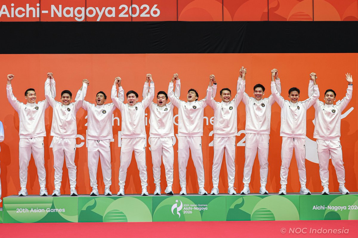 praboworeels's tweet photo. Selamat kepada Tim Bulu Tangkis Beregu Putra Indonesia yang berhasil meraih medali emas dalam ajang Asian Games 2026 di Aichi-Nagoya, Jepang. Prestasi ini sekaligus mengakhiri penantian panjang selama 28 tahun dan kembali mengharumkan nama Indonesia di kancah internasional. https://t.co/f3yKi5QZoc