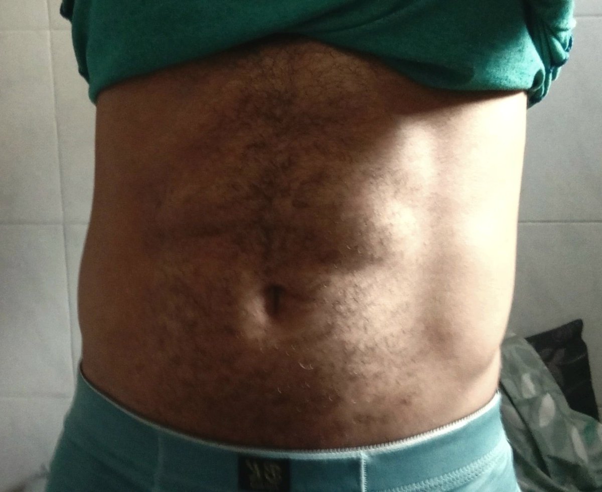 tonsgreed's tweet photo. "Ah vou pular o treino de abdomen" https://t.co/DiT8cgKFhc