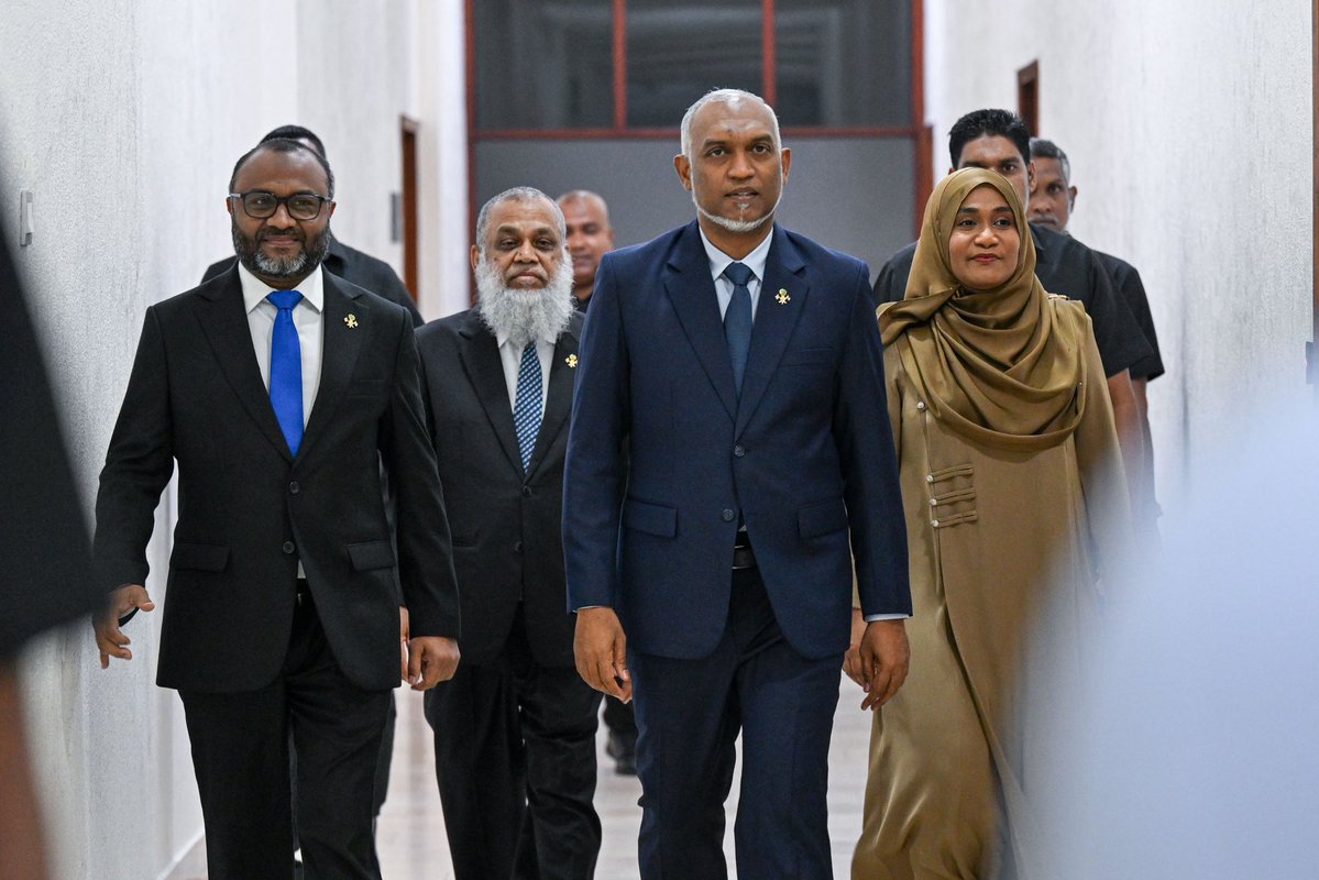 presidencymv's tweet photo. President Dr @MMuizzu and First Lady @sajidhaamohamed attend the closing ceremony of the 38th National Quran Competition, celebrating the achievements of participants and recognising their dedication to learning, memorising and reciting the Holy Quran. https://t.co/Y7ZODQfC6U
