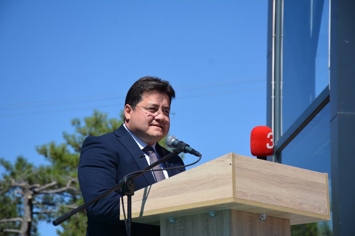 DevrisAynaci's tweet photo. 🇹🇷ÖZDEMİR BAYRAKTAR HORAN BİLİMEVİ VE UZAY GÖZLEMEVİ’MİZİ HİZMETE AÇTIK

Bolvadin’imizin düşman işgalinden kurtuluşunun 105. yıl dönümünde, geleceğimize değer katacak önemli bir eseri daha ilçemize kazandırdık.
#Bayraktar
#Bolvadin
#Uzay #Gözlem #Evi https://t.co/QIvQuOQq2L