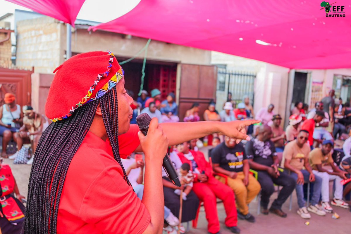 NthabisengTshiv's tweet photo. ♦️In Pictures♦️

We concluded our day in ward 03  joining fighters for the Heritage Day Program held at Winnie Mandela Squatter Camp,Zone 8 where the mayoral candidate in the Ekurhuleni Metro, Nthabiseng Tshivhenga gave a message of support and encouragement towards victory on the 4th of November 2026.

It is crucially important that as leaders of the society we find ourselves everywhere where our people are found and have the ability to be all rounders.

#VoteEFF
@EFFSouthAfrica