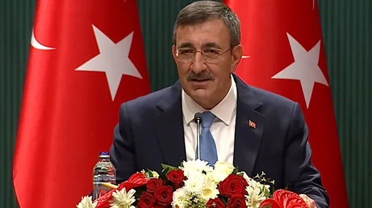 RusenPress's tweet photo. Bu tür açıklamalar tepkileri artırıyor.

Türkiye Cumhurbaşkanı Yardımcısı Cevdet Yılmaz:

 "Sermaye Piyasalarımızda yapısal bir sorun yok." https://t.co/yfAiTrBttn