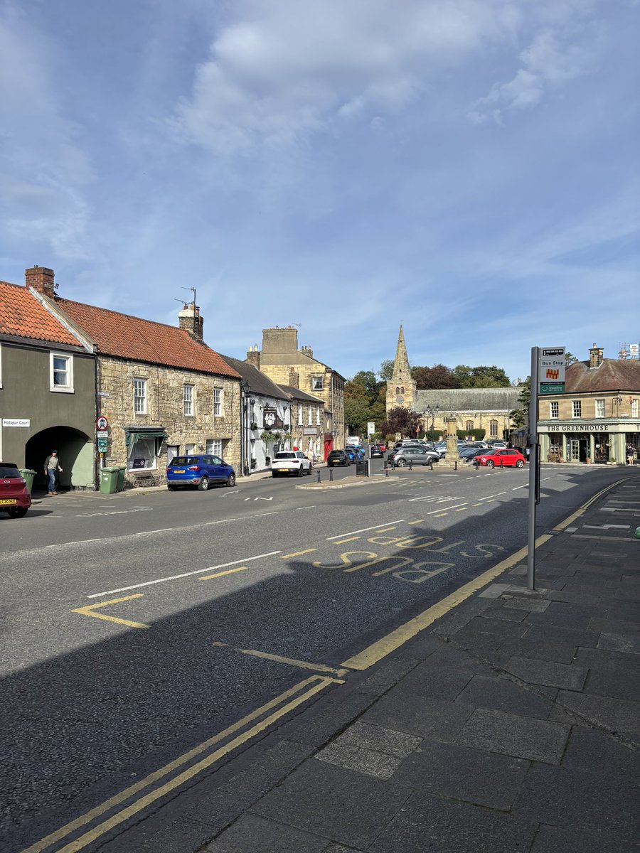 NicPrice22's tweet photo. The lovely village of Warkworth π #ArthurOnTour @Price27P https://t.co/RIaVf8tRd7