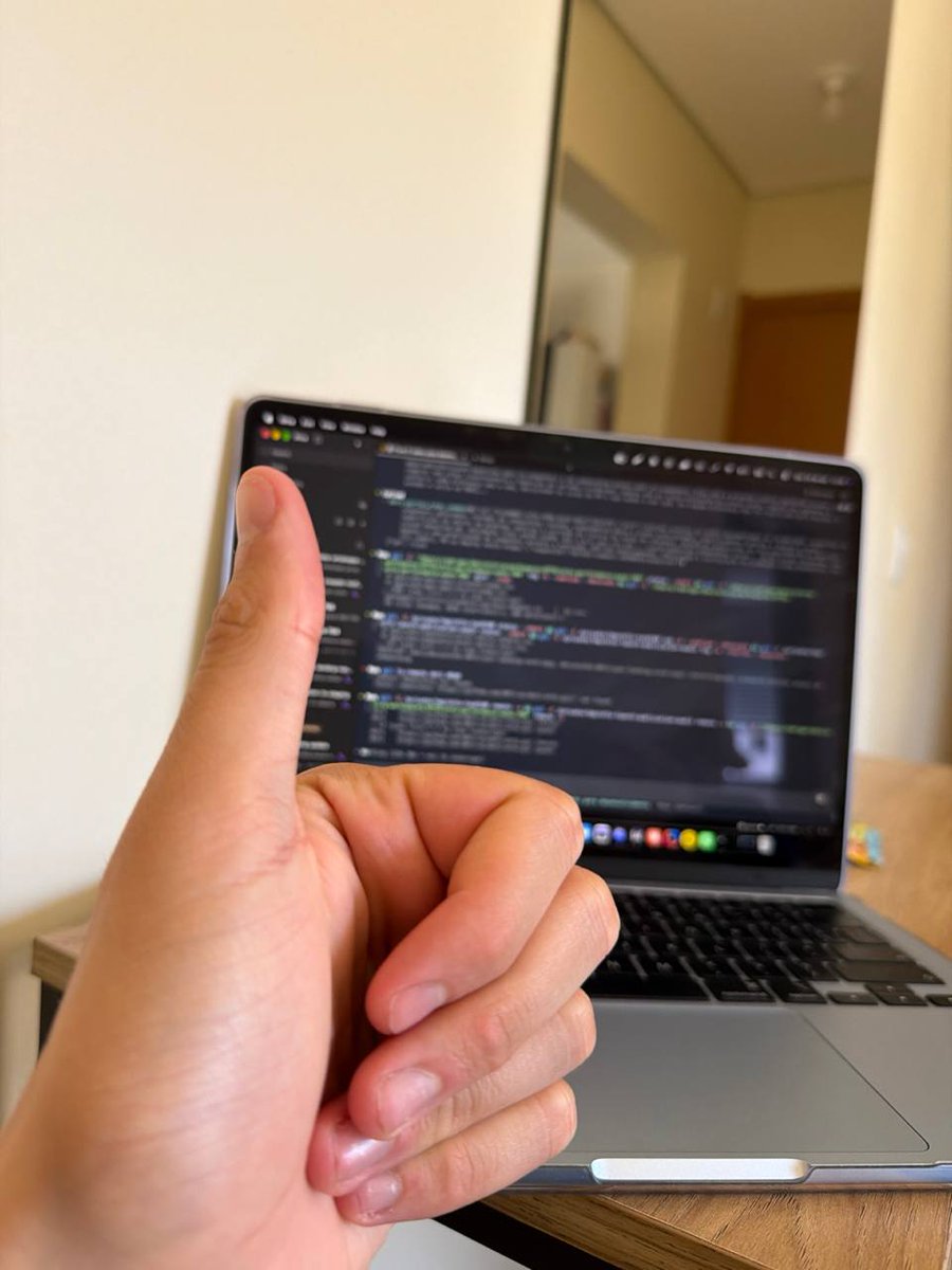 devjuninho's tweet photo. ae rapaziada to usando essa api key aqui da openai agora:

sk-proj-9xLkM48aB90vOpZq11aT3BlbkFJ88x991kLq001aZqP891k

se vcs puderem evitar de usar essa pra n bater o rate limit e não me atrapalhar no corre aqui, agradeço de verdade https://t.co/oC7LFGGiVF