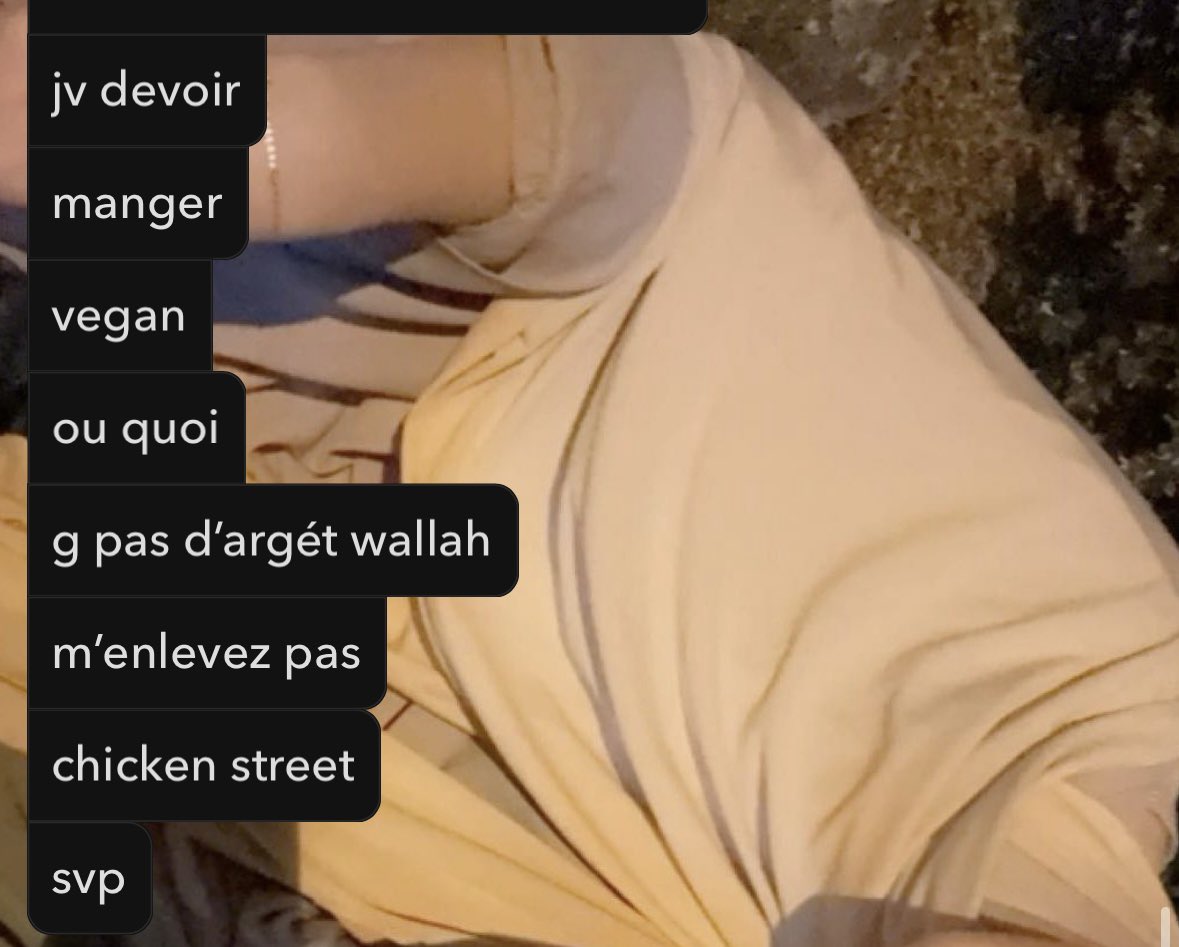 anileeww's tweet photo. pov on vient de me diag une maladie intestinale j’veux mourir https://t.co/ttaII5o5gi