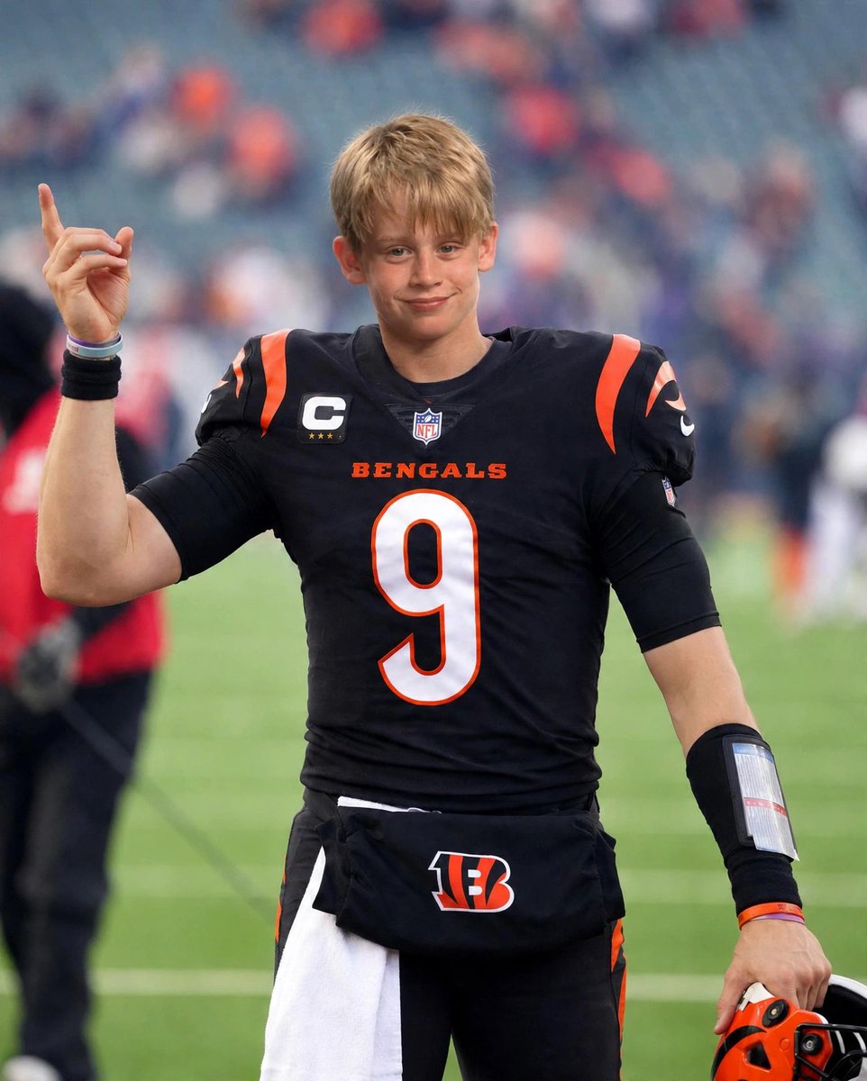 LombardiLover's tweet photo. They really expect this guy to come into Pittsburgh and win???🤣 https://t.co/jbD7KpdCbX