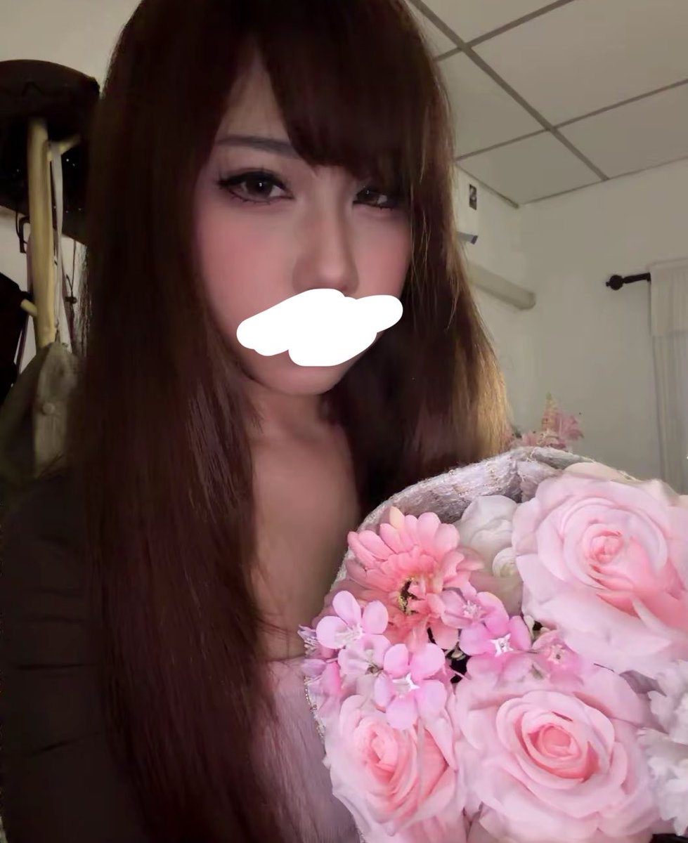 hazeleyesgrace's tweet photo. Appearance changes are my favorite manifestation 😋 I’m still too shy to show you guys my before picture, but trust me I was soooo far from this T^T https://t.co/1bVbt0FYOW