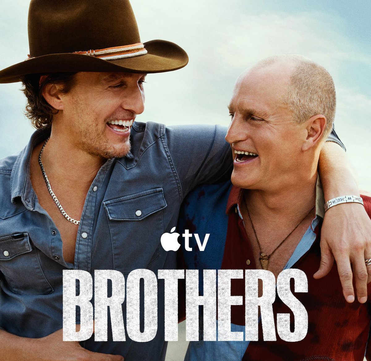 canalplus's tweet photo. Matthew McConaughey et Woody Harrelson sont amis... et frères ?

Brothers, disponible sur Apple TV avec CANAL+. https://t.co/JYwsl0ii0L