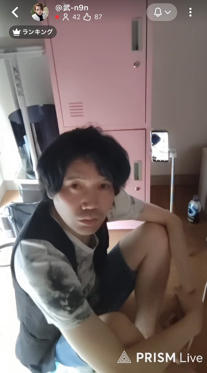 inosuke488z's tweet photo. @RvQQPbgFF915498 武よ、今こそイズミの家に行って配信するべきじゃないか？よっちいに精神破壊され、YouTube永久BANになった先輩として訪問したらむしろ向こうから受け入れてもらえるぞ！なにより武の株が上がるぞ！ https://t.co/dZpDVbwRCY