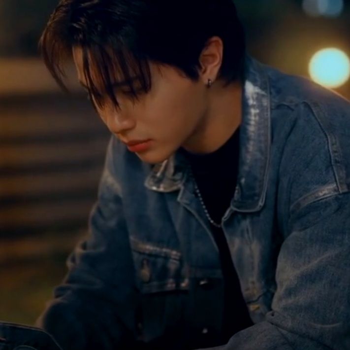 _hongkitty's tweet photo. idk about thame but i'm sure as hell tired https://t.co/6hBBSEmRMR