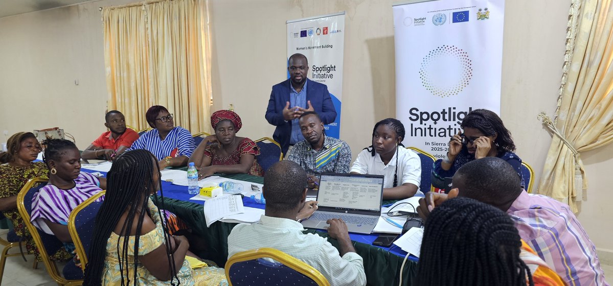 UNWOMEN_SL's tweet photo. @UN_Women thru @GlobalSpotlight yesterday commenced a 3-day co-creation workshop in F/T to develop a comprehensive #Women’sMovementBuildingStrategy to#EVAWG @mogca_sl @EUinSierraLeone @UNSierraLeone @unwomenafrica @UNICEFSL @UNDPSierraLeone @UNFPASierraleon
#ForAllWomenAndGirls https://t.co/zmBJAo0kbj