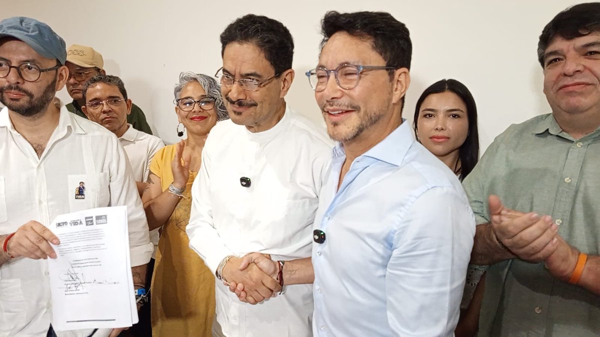 gregoriogmarul1's tweet photo. ¿Que dónde anda “perdido” (prófugo) @carlosecaicedo, el gran amigo de Iván Cepeda? 

Aquí lo tienen muy tieso y muy majo en Madrid, España, de compras en el Corte Inglés, mientras en Colombia lo aguardan condenas por corrupción y graves señalamientos por abuso sexual a menor https://t.co/g6xP0gNJJW