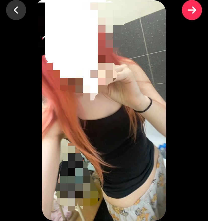 morutedoII's tweet photo. This is a screenshot from a tiktok but I feel like I look skinnier here #bodycheck ? https://t.co/79dvfmXDf5