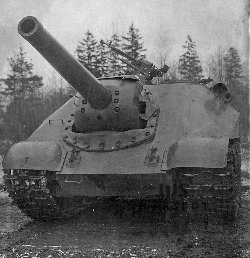 Tank_Archives's tweet photo. Kirov factory developed a replacement for the ISU-152 on the new IS-3 chassis in 1945. The army took its time in giving permission to start trials, and even trials of the gun only began #OTD in 1945. By the time the vehicle was ready, the army lost interest. #tanks #history https://t.co/BdjPTxVtr6