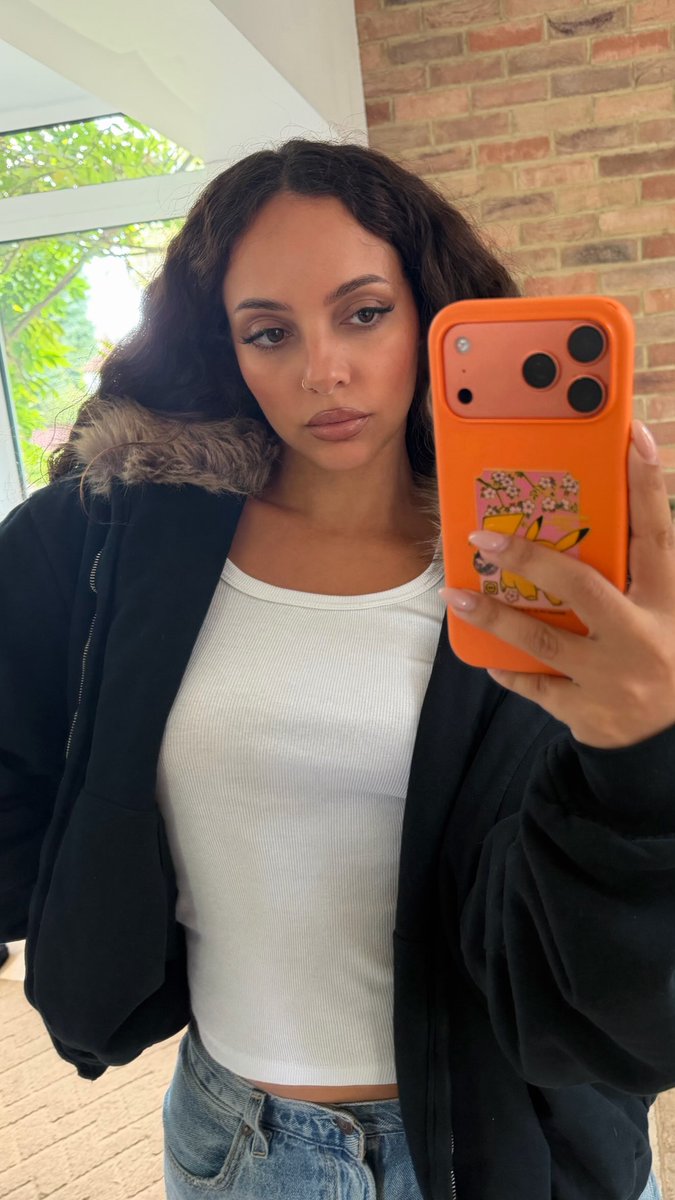 ITgirlJADE44's tweet photo. JADE MIRROR SELFIES ARE BACK 😍 https://t.co/YgCKVB9h9Z