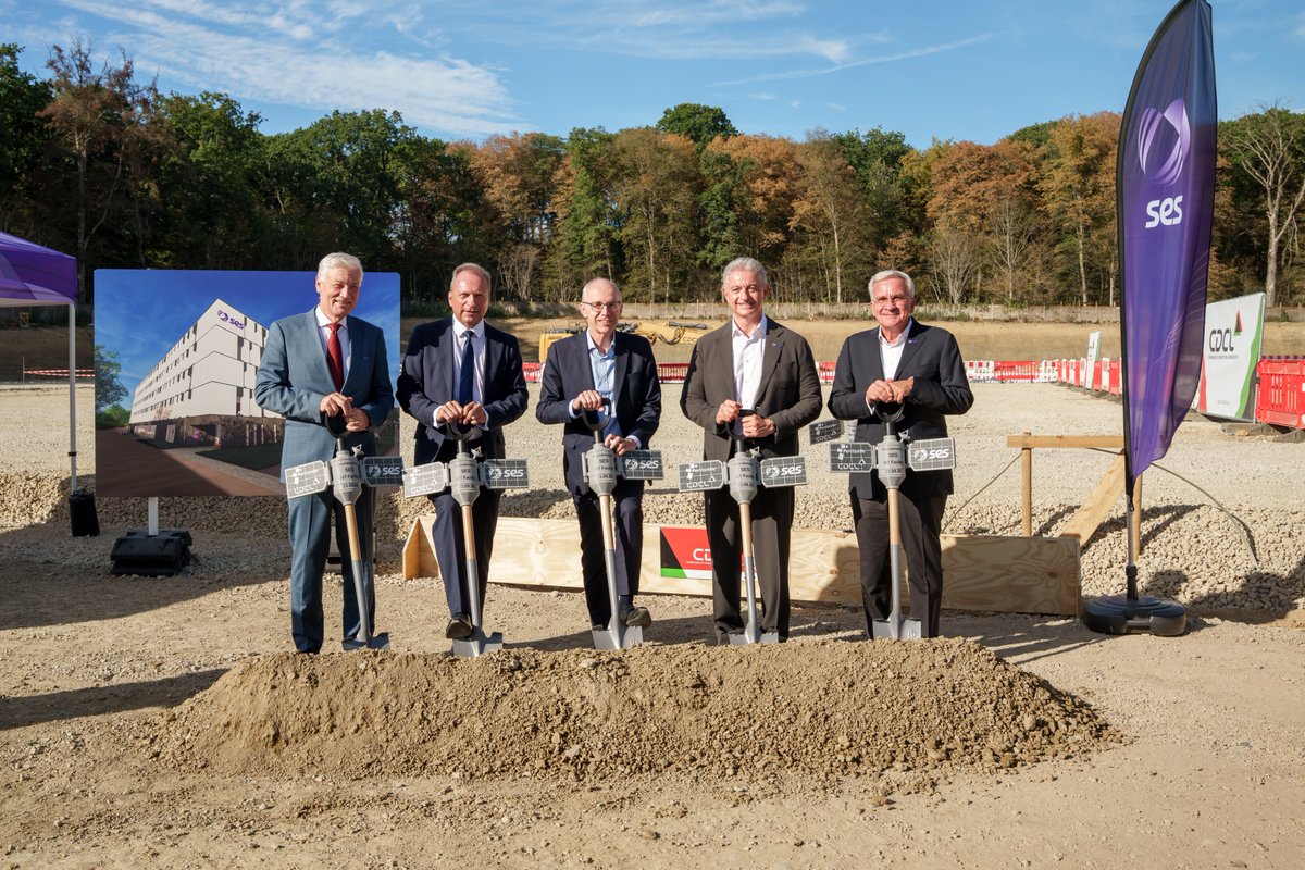 SES_Satellites's tweet photo. NEWS: SES has broken ground on a new satellite manufacturing facility in Kockelscheuer, Luxembourg. 🛰️🇱🇺

Set to open in 2028, the 16,000m² facility will bring advanced engineering, manufacturing and testing capabilities together to help accelerate the development and deployment of next-generation satellite systems.

The facility will support the development of our next-generation MEO network, #meoSphere, contribute to #IRIS2 program, and help strengthen Luxembourg’s growing space ecosystem.

➡️ Learn more: https://t.co/uhuNV18iA3

#SolveEmpowerSoar