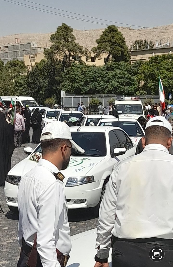 clearway123's tweet photo. در ادامه موضع انقلابی رییس جمهور در سازمان ملل کاروان خودرو حامل عروس وداماد جانفدا در رزمایش امروز به درستی پیام خود را به دنیا مخابره کرد.
#جانفدایان_شیراز
#جانفدایان_فارس https://t.co/QmpfmZTTlT