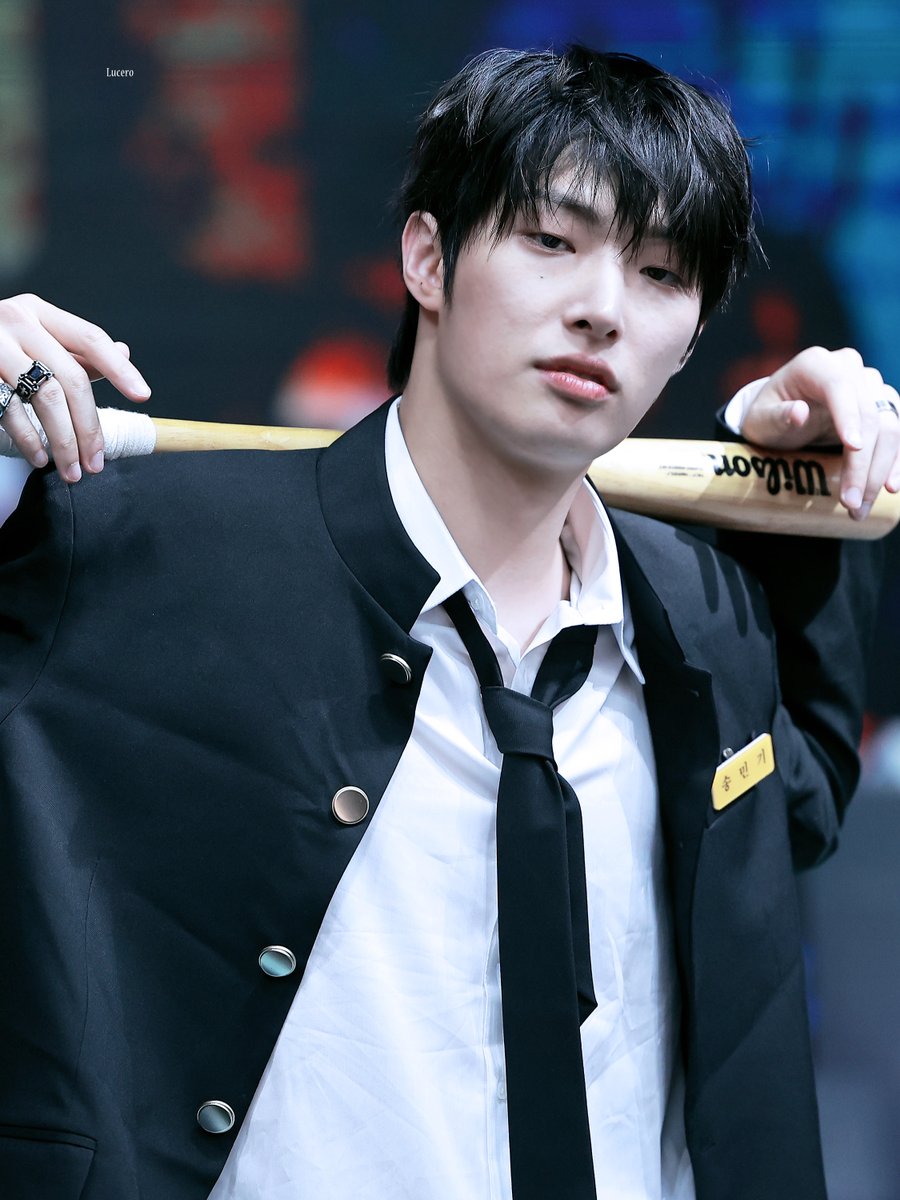 luceronoff's tweet photo. 260917 헬로라이브

#에이티즈 #ATEEZ #민기 #MINGI https://t.co/vFapCxluri