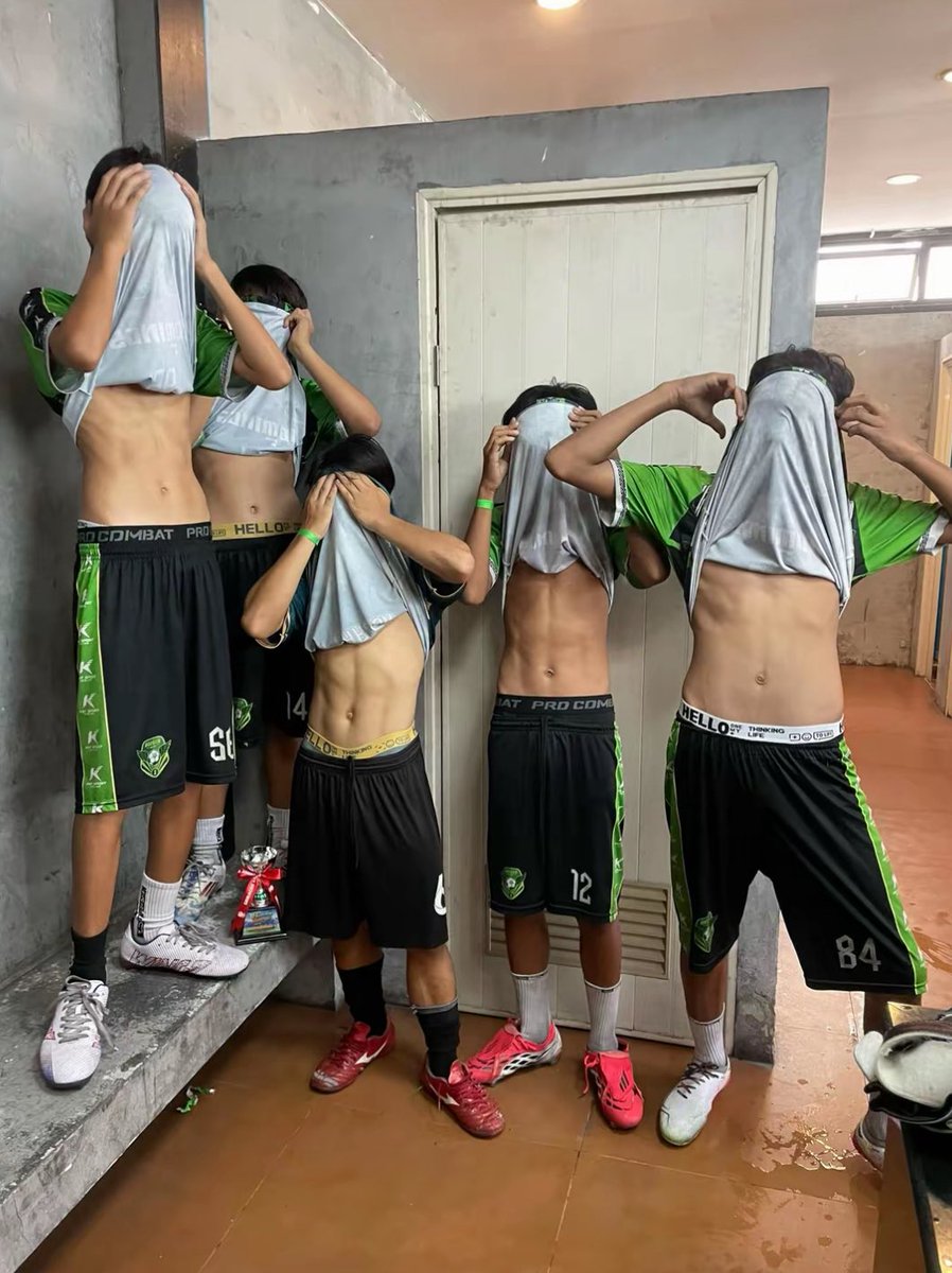 Khguus7b's tweet photo. #นักบอล https://t.co/SH8mL8Gxvd