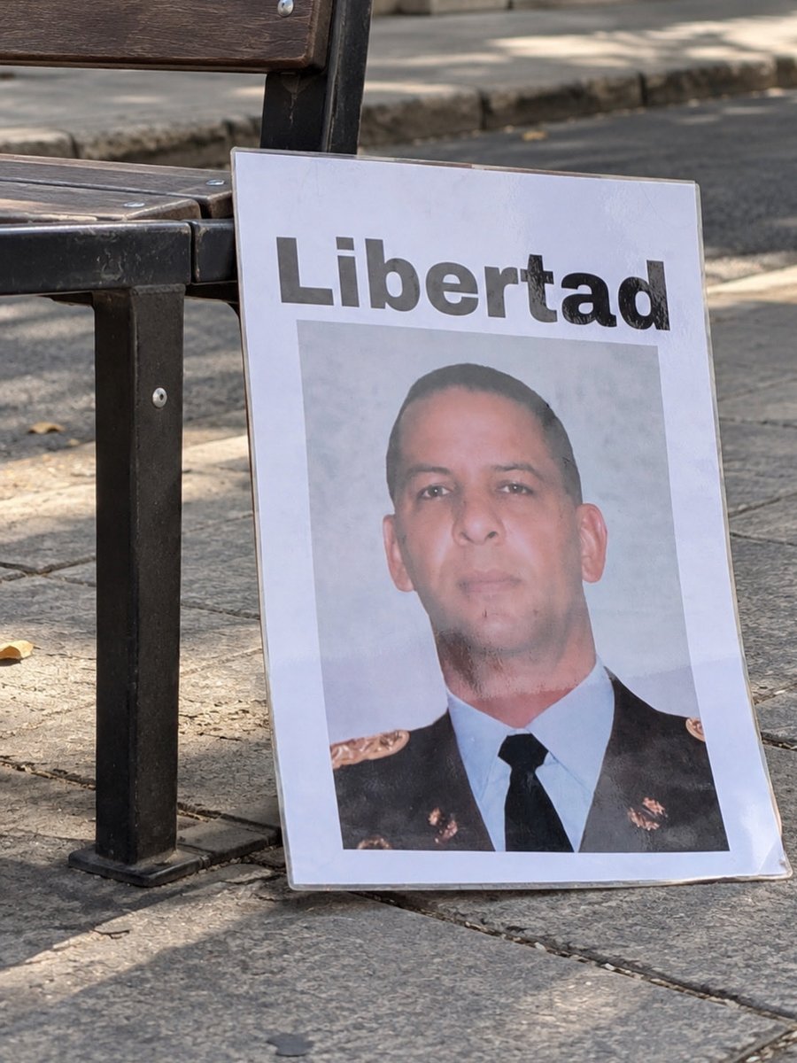 loresblog's tweet photo. A una semana de terminar el mes de #septiembre y aún seguimos esperando que liberen a nuestros presos políticos. Cada día cuenta, en especial para aquellos que tienen patologías graves de salud. Pido la #libertad para todos, entre ellos, mi padre, Héctor Hernández Da Costa #Vzla https://t.co/LakIVDg20M