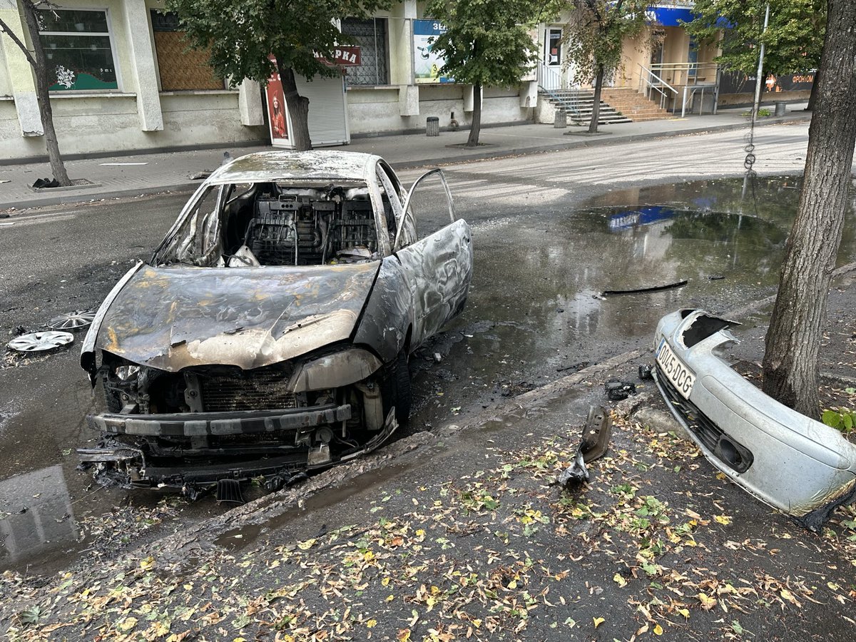 dherreraphoto's tweet photo. Mi coche civil y mis cámaras han sido destruidas por un drone FPV ruso. Si alguien quiere ayudarme a comprar un equipo fotográfico nuevo os dejo mi Bizum 656565399 y mi paypal https://t.co/uq6NoDSKIV https://t.co/CSGgYDXgAa