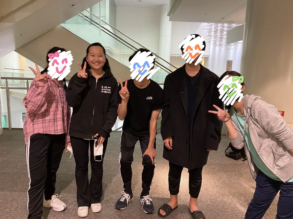 0926sumire's tweet photo. 『コルチャック先生と子どもたち』終演致しました!!
ご来場頂きありがとうございました✨
コルチャックは6年前に名古屋で出演させて頂き、それ以来です。名古屋では卒業生を、今年は教員を。卒業生もう一度やりたかった…！
でもこの約4ヶ月間とても良い充実した時間を過ごすことができました。 https://t.co/UkmdBiARrX