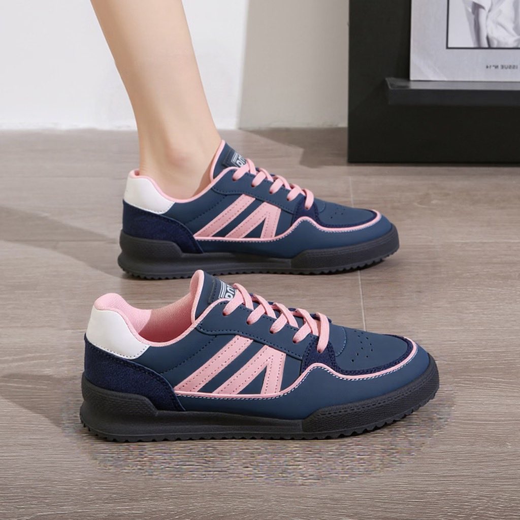 cabilee's tweet photo. nemu sepatu yang cocok buat diajak jalan-jalan ga bikin pegel, apalagi buat daily naik transum tapi tetep stylish dan harganya under 150rb🥹💗 https://t.co/hOmK8dV2Fb