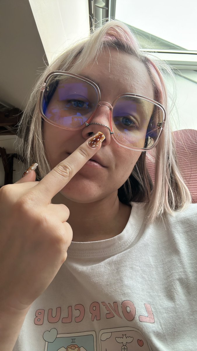 BlueberryPanss's tweet photo. Quelle belle journée pour raquer 

#soumis #findom #moneyslave https://t.co/sxa8Lu6e9P