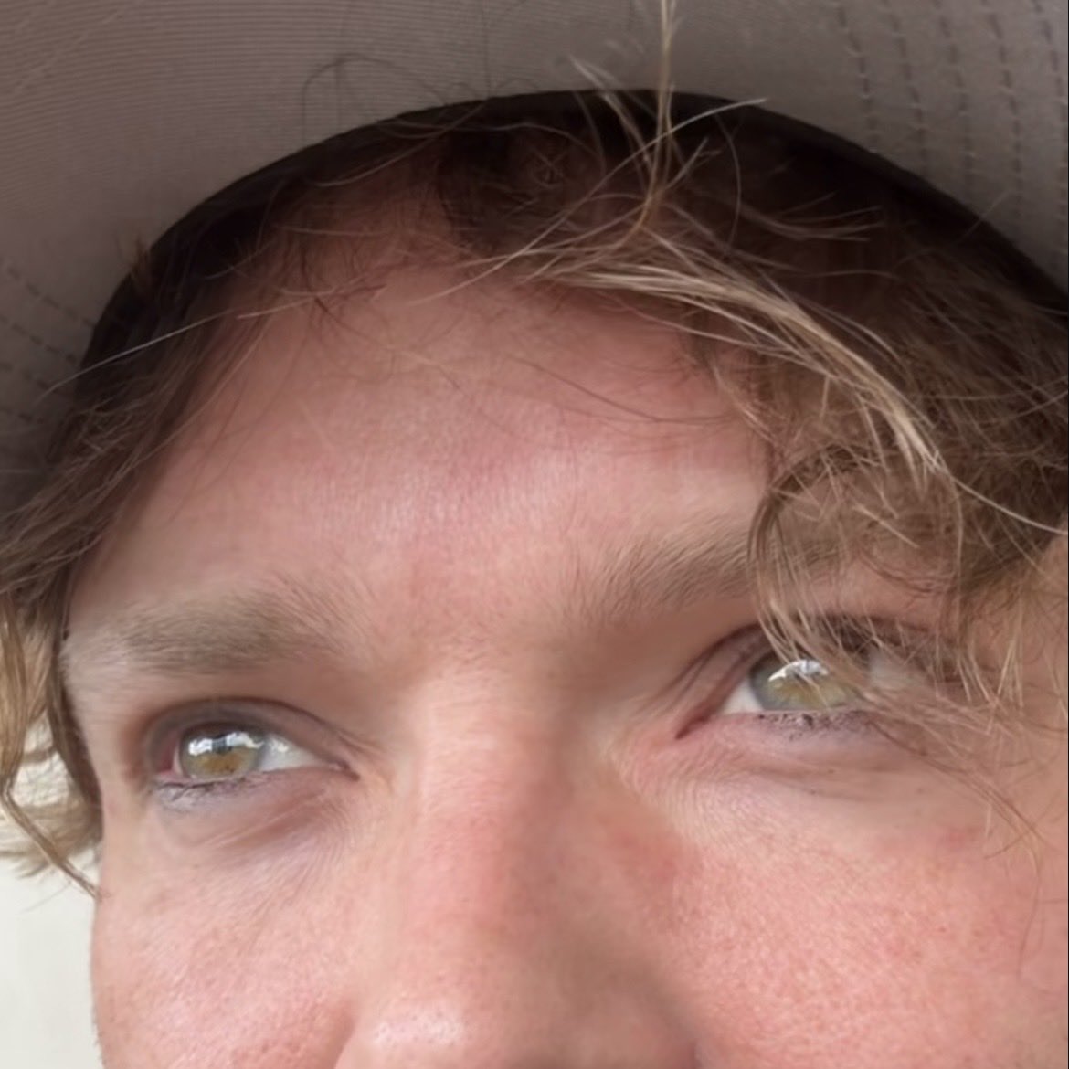 xkeepdrivingx's tweet photo. unfortunately did not hear one word he said i was too mesmerized by his pretty beautiful gorgeous eyes https://t.co/o3OgvHPPwJ
