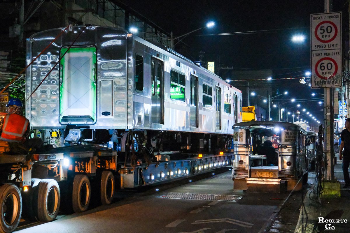 StTopHat's tweet photo. The second set of motor cars are now headed to the depot

The third NSCR commuter train-set is nearly complete

All that remains is the second head-car https://t.co/O0kMidhE30