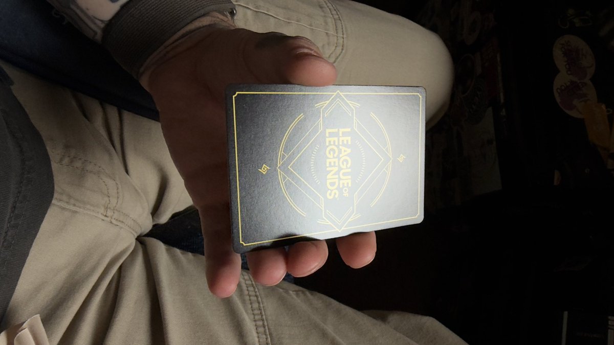 XxlNope's tweet photo. Have this Emperor of the sands over numbered 
110$ shipping included 
Have any questions feel free to ask or dm

@BUYSELLTRADETCG 
@CBCollectors
 @CorsairPoke 
@CardboardBanger 
@FTC_MARKET 
@Scott_YaDigg https://t.co/ssEbMlbcZV