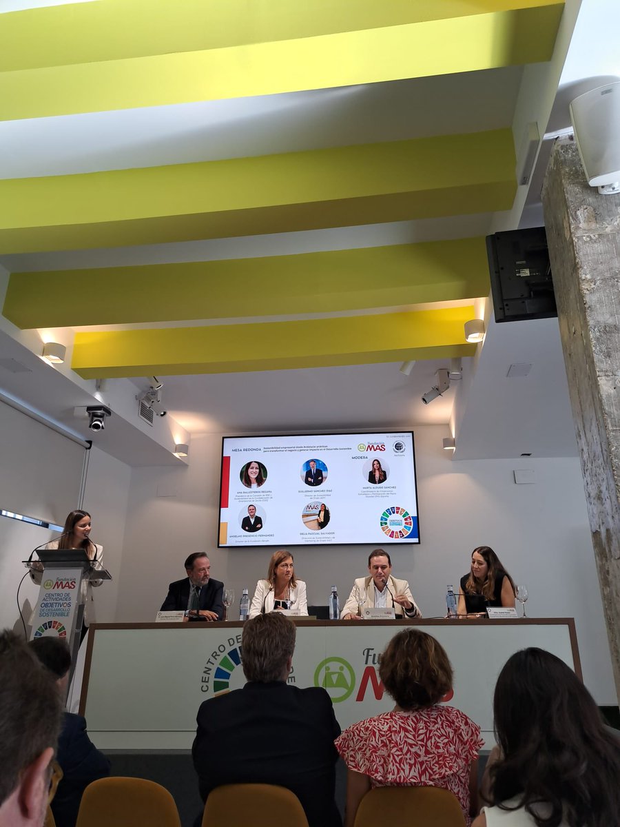 AnsemacAND's tweet photo. ANSEMAC, presente  en el XI aniversario de los ODS, organizado por Fundación MAS junto al @PactoMundial .

Compartiendo espacio y visión con empresas e instituciones, con la presencia de la consejera de Sostenibilidad y Medio Ambiente de la Junta de Andalucía. @MedioAmbAND https://t.co/oVCihojSor