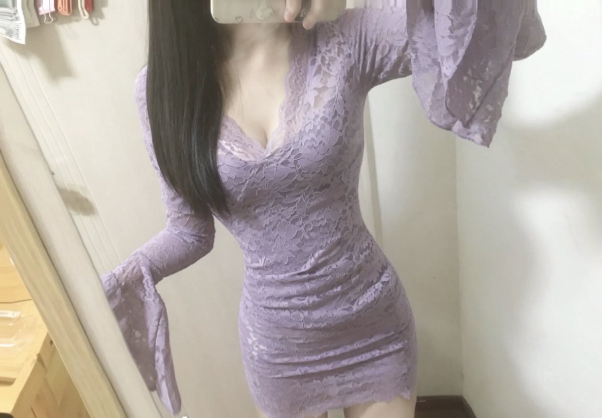 GeraldG60186's tweet photo. 中秋有没有不回去过节的呀，私我呦，晚上一起喝点 然后做点运动 https://t.co/af2TzB1Xb8